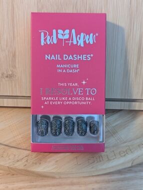 Red Aspen Black Glitter Nails